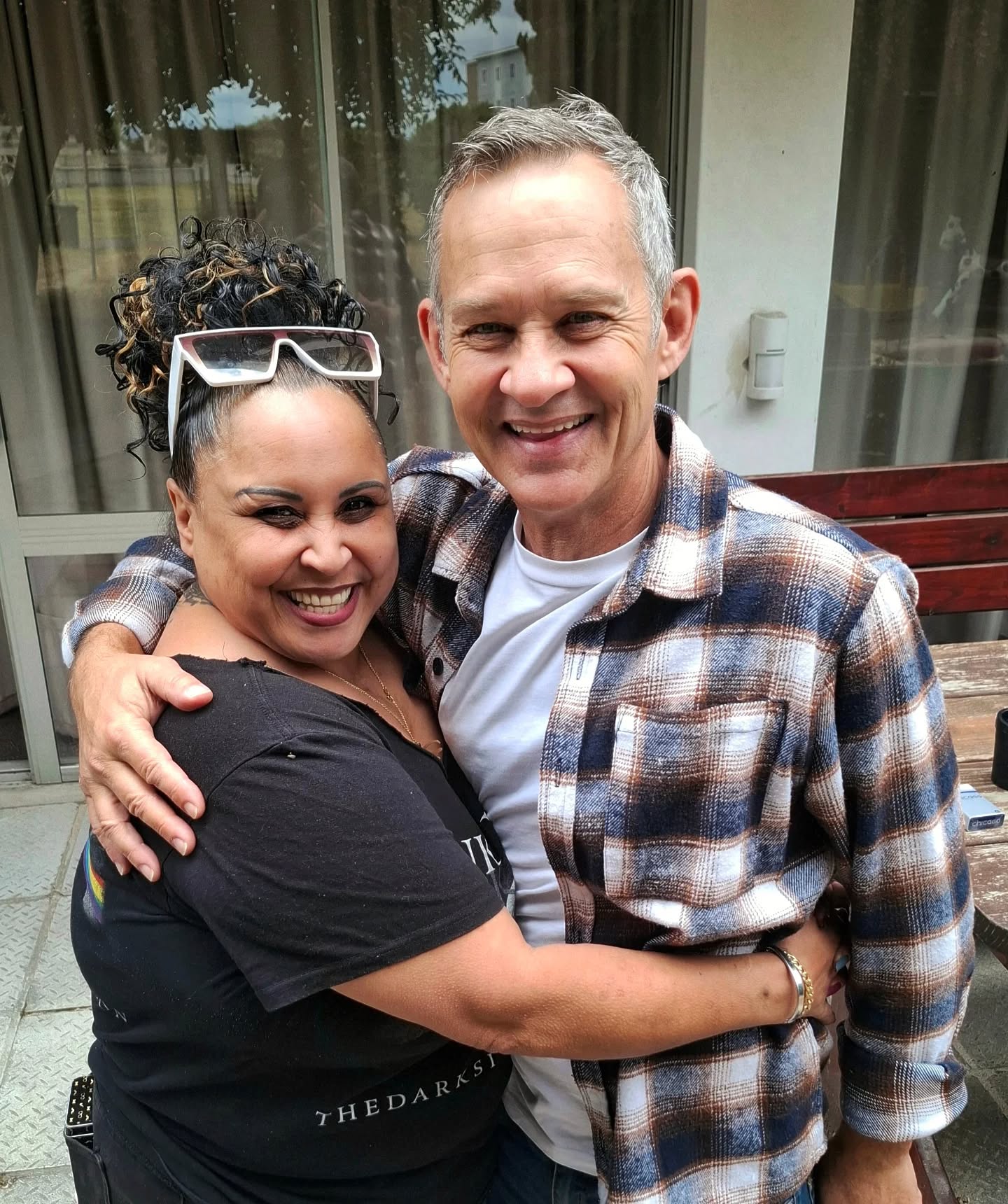 Ready for a workshop with @summerstar_competition contestants today who will be performing at the @mycapetownmarket at the Company’s Garden next week (16 - 20 December). Winner to be announced on Saturday, 20 December. 

Thank you @philrobinson for joining @ramaine in the sessions today in Bellville. Productive day ahead! 🎙🎶

@blackideas_sa @blackcreativeideas 

#RBL #Ramaine #MCTM2025 #talent #music #happy #singer #director #conductor #artists #CapeTown