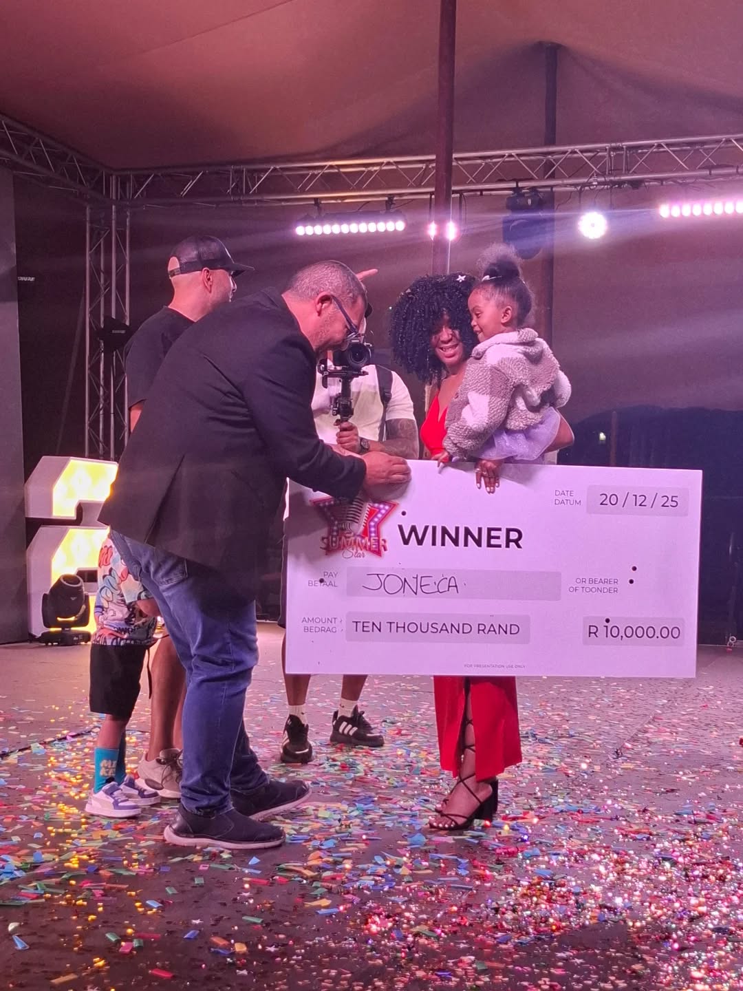 CONGRATULATIONS JONECA!!!! 🎊 👏🏽 💐 🥳  The very worthy winner of the @summerstar_competition at the @mycapetownmarket last night. 

Also well done to runners up Kyle and Mikhail and all the other contestants who competed the past 5 days. We so enjoyed the performances. You brought the GEES to the market and delighted us with your talent.

Also thank you to @cityofct, the event organisers, sponsors, @blackideas_sa @blackcreativeideas and all crew who worked extremely hard to make it all happen. ✨️🥂🌸

#RBL #MCTM2025 #mycapetownmarket #CapeTown