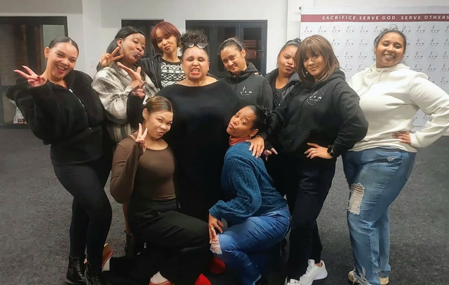 We had the best time with these fabulous ladies last night during a group vocal workshop. Watch this space... Thanks so much Chantal! 🎙🎶

#RBL #Ramaine #VocalLessons #talent #CapeTown