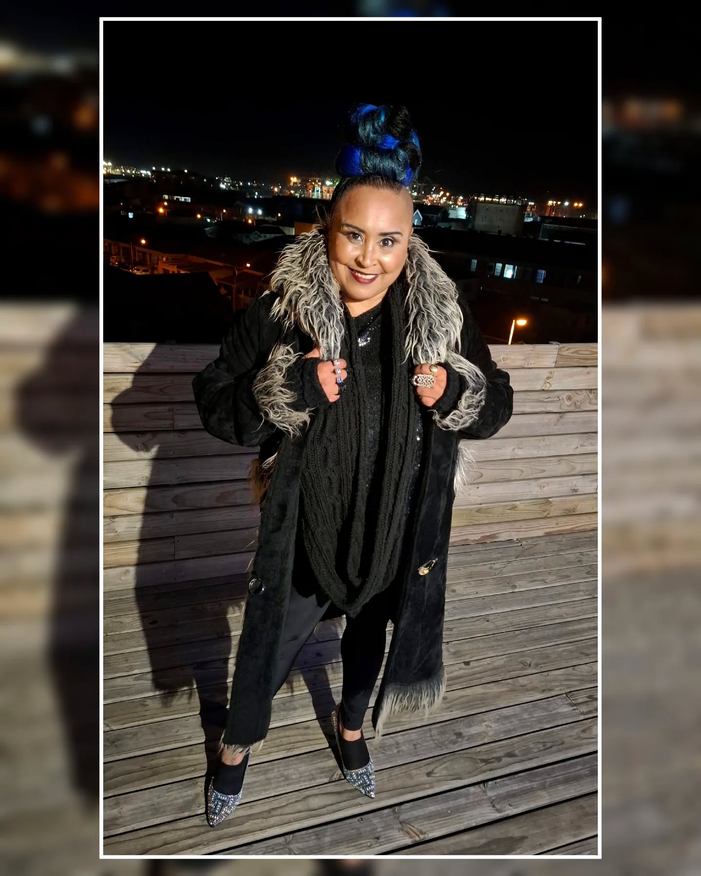 At our fabulous rooftop office for the evening for a very special 60th birthday celebration! Thank you so much Vivienne. You looked absolutely gorgeous!

#RBL #entertainment #singer #artists #CapeTown